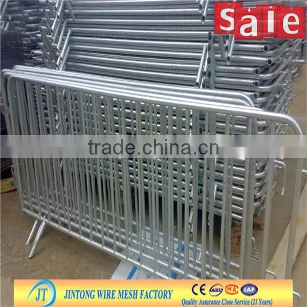 Road Barrier to keep people safe driving