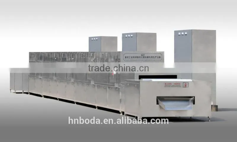 Protein powder continuous type microwave dryer
