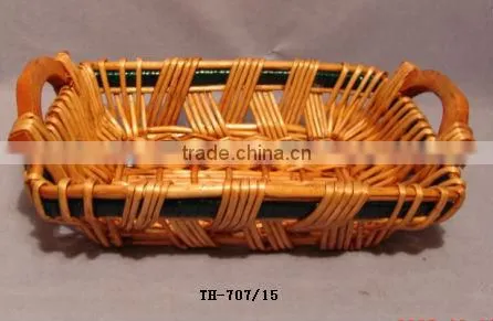 wollow and wooden tray