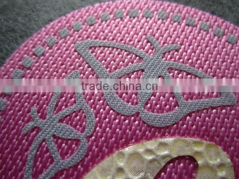 Transfer motif, muti color and shape sequins