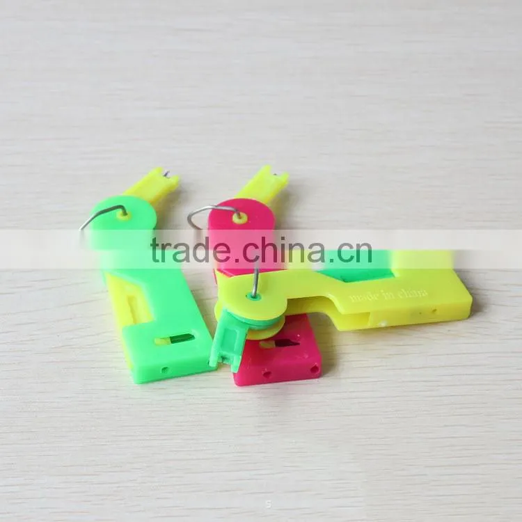 Hot Sale Plastic Mix Color Hand Sewing And Sewing Machine Needle Threader