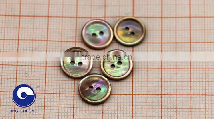 customized natural conch shell decoration button for dress