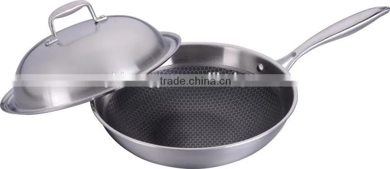 Carbon steel non stick wok with wooden handle