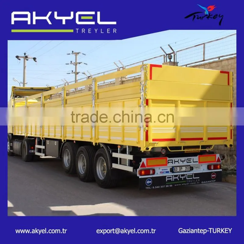 PLAYWOOD DOORS SEMI TRAILER