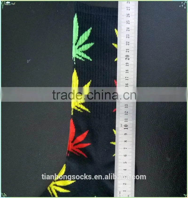 Hemp leaf retro popular high quality man bulk cotton socks China zhejiang tianhong socks factory