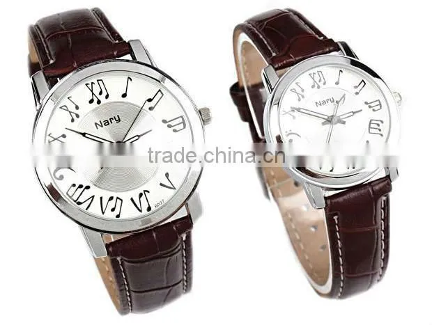 New arrival fashion leather belt cute couple watch with label