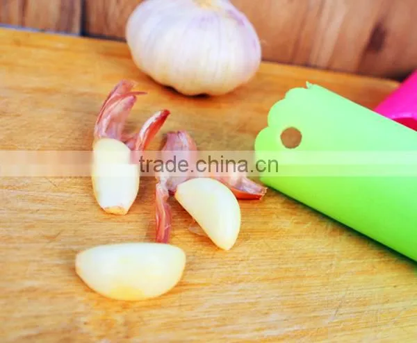 Time Saving Silicone Garlic Peeler