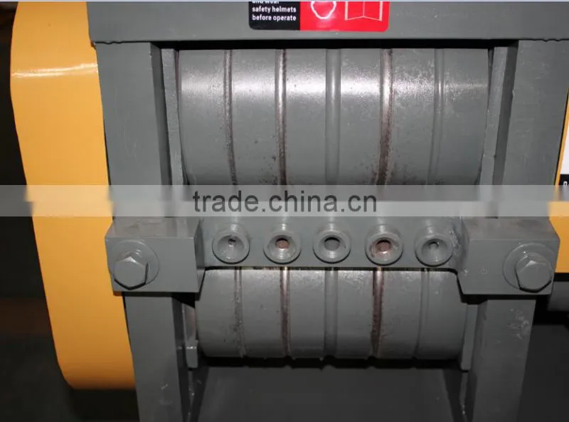 Straightening And Cutting Machine For Scrap Rebar