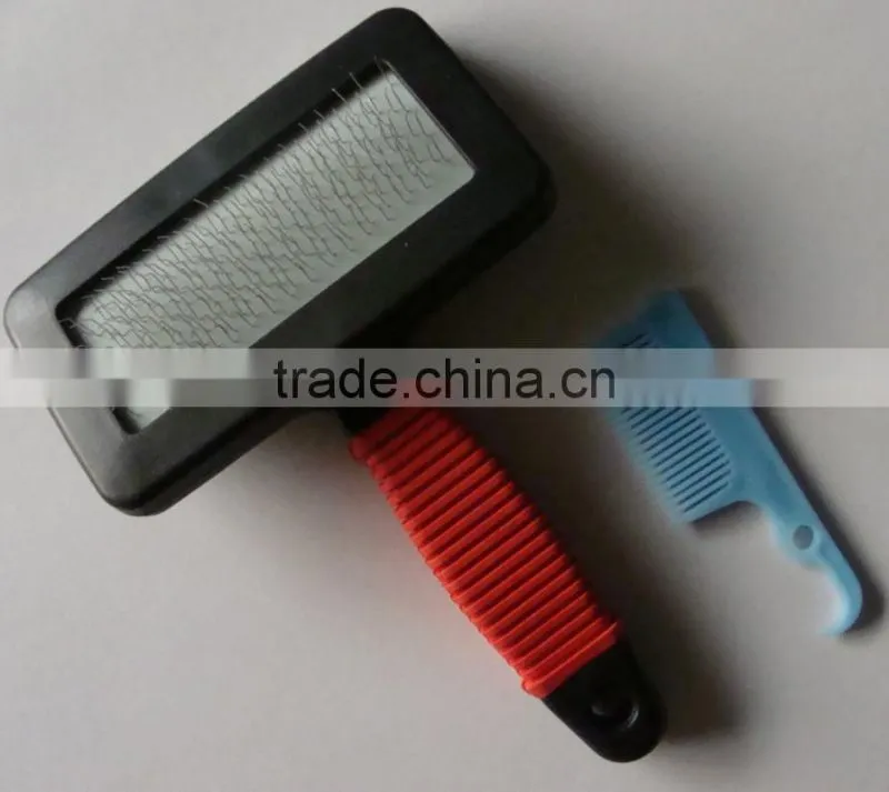 Dog slicker and pet brush