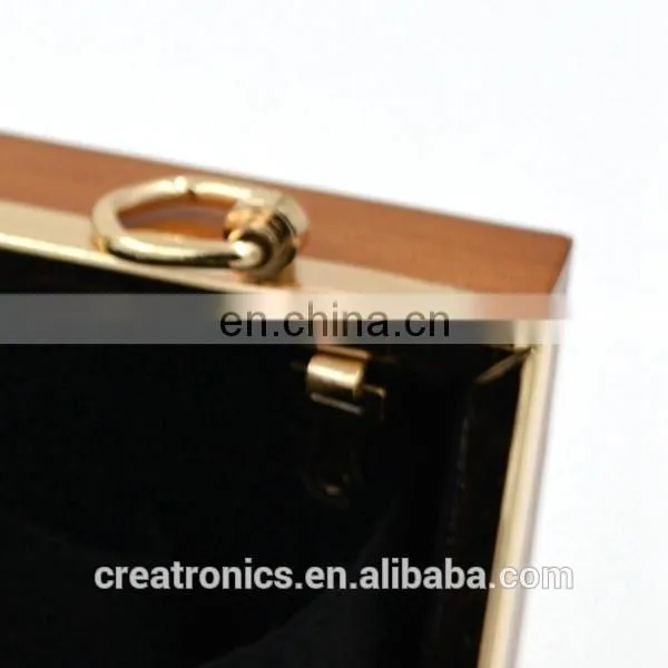 CR Factory OEM acceptable engraving patterns hollowed-out design metal frame long chain rectangled shaped wooden box clutch bag