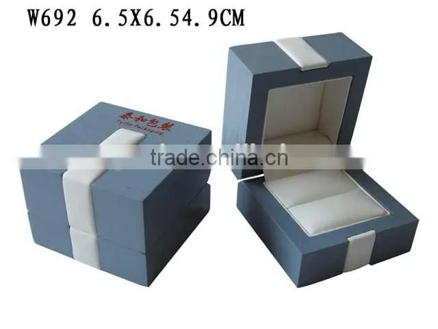 W691 High Glossy Painted Wooden Necklace Box
