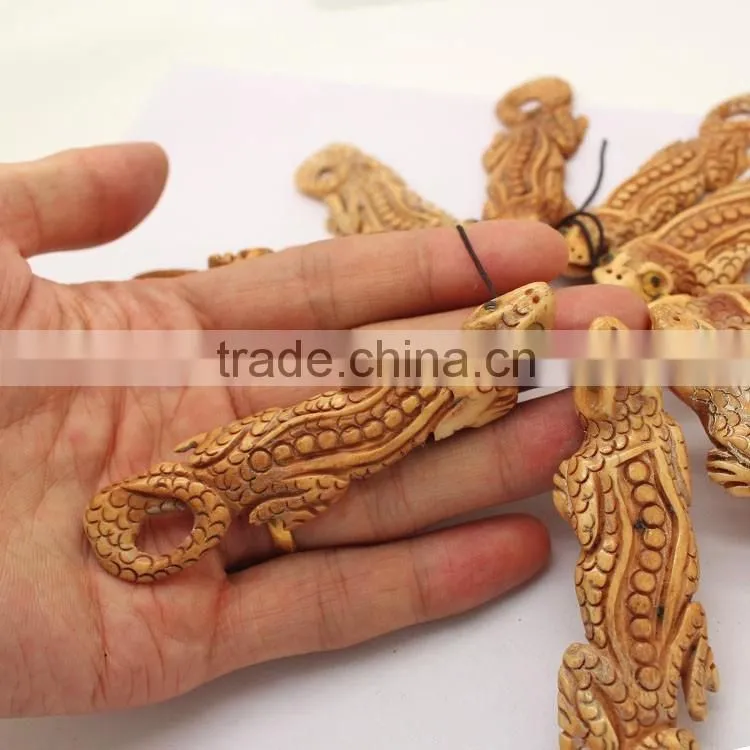 OB020 Excellent Small Hand Carved bone eagle head