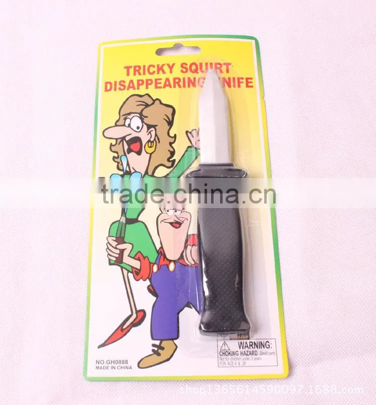 Plastic retractable novelty disappearing dagger knife blade