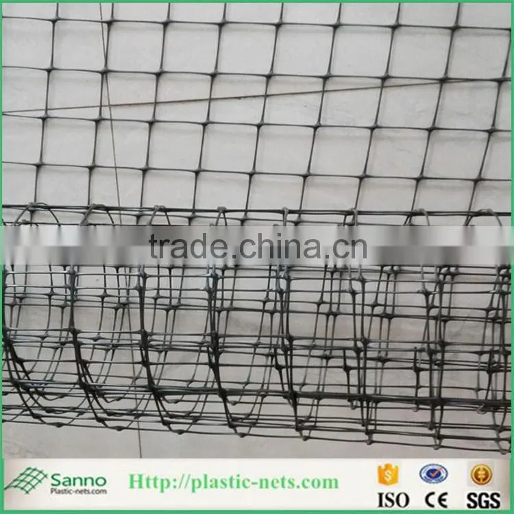Bi-oriented plastic deer fencing net
