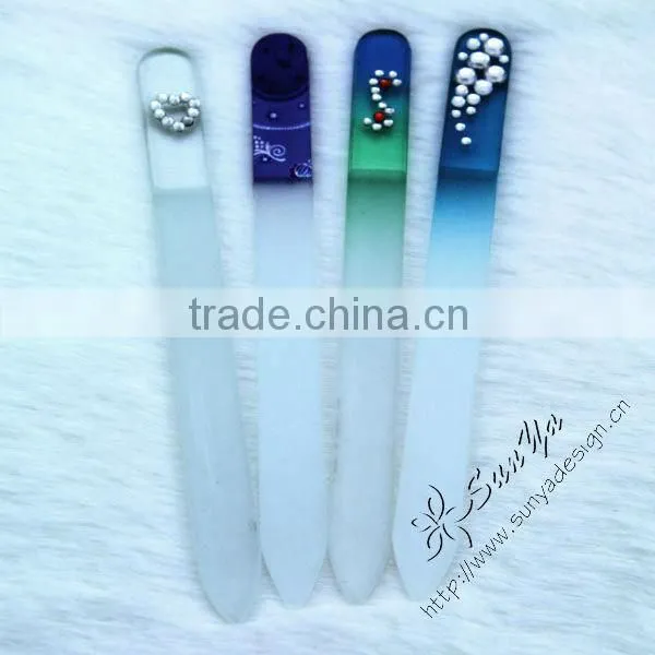 Permanent etched glass nail file