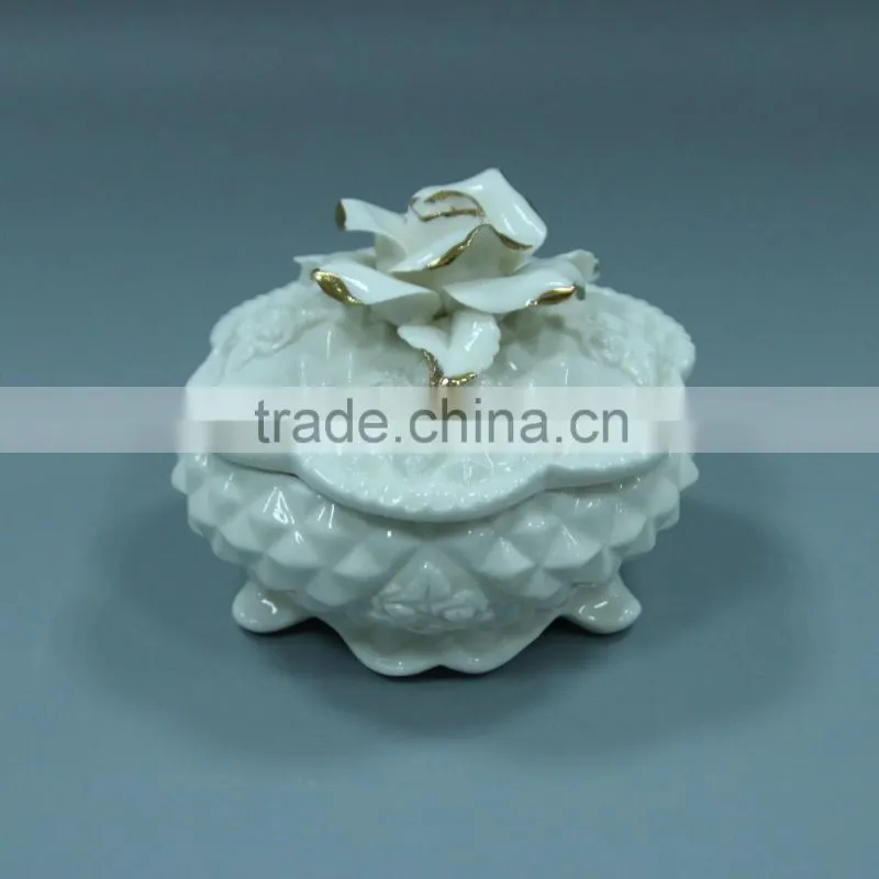 White ceramic glazed smooth jewelry case