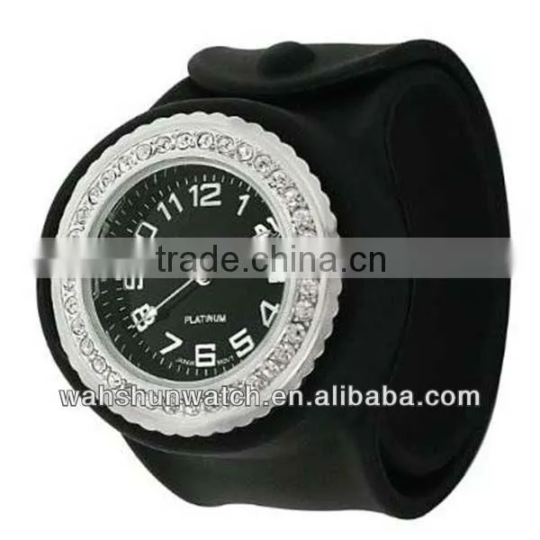 2013 New Custom fashion geneva watches with Japan Movement slap watch