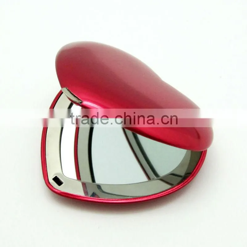 pocket mirror