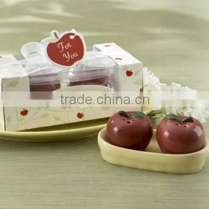 Wedding return gifts cute caster seasoning cans2014