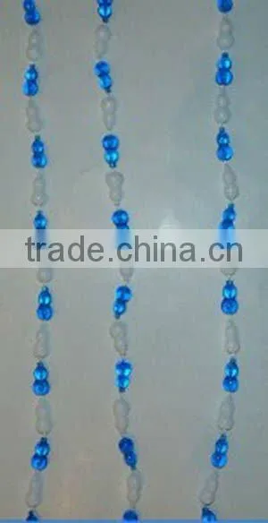 Plastic bead curtain
