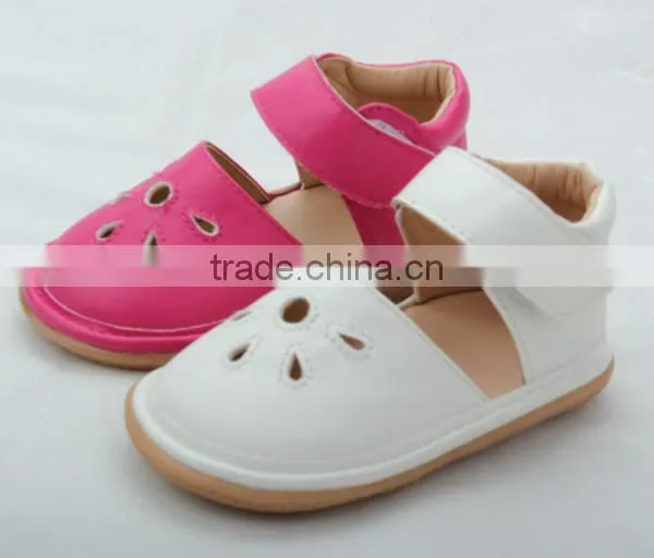 Wholesale shenzhen high quality pink squeaky girls shoes BHGB0910