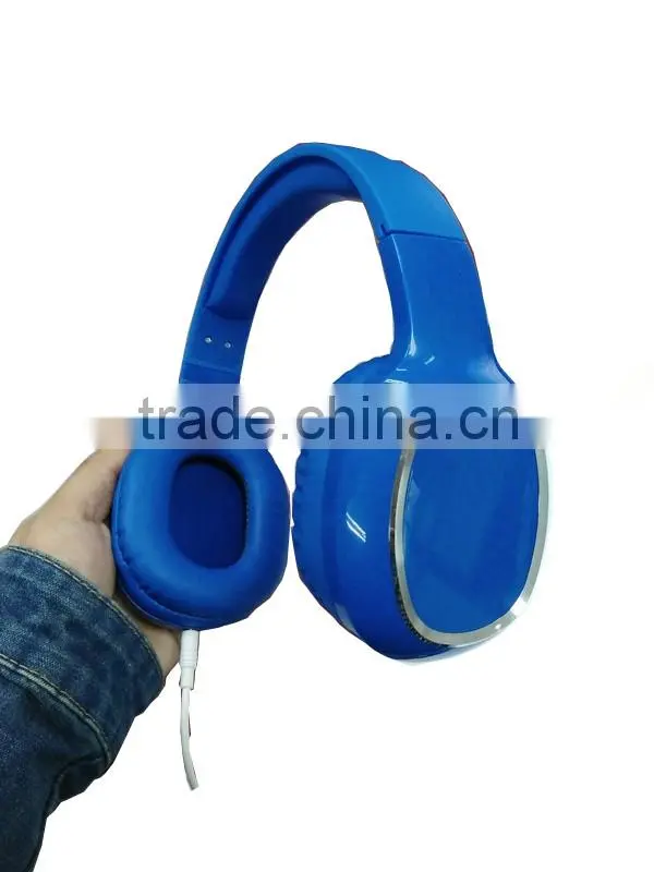 new fashion good sound quality headphone for big ear with noise cancelling