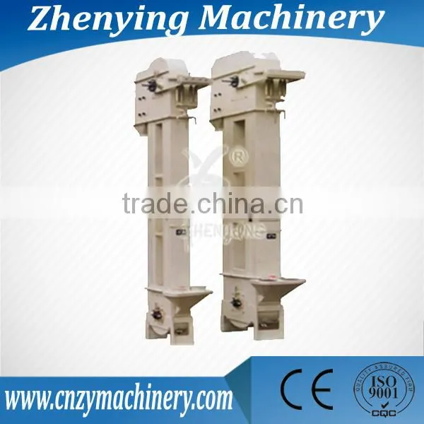 Bucket elevator conveyor for sand abrasive material