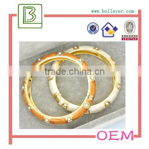 Oval Shape silver Filled Womens Bangle Bracelet