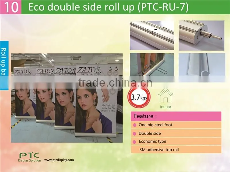 Retractable banner stand
