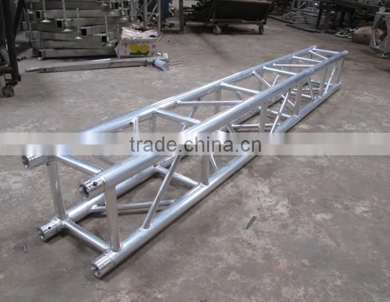Aluminum stage trussing