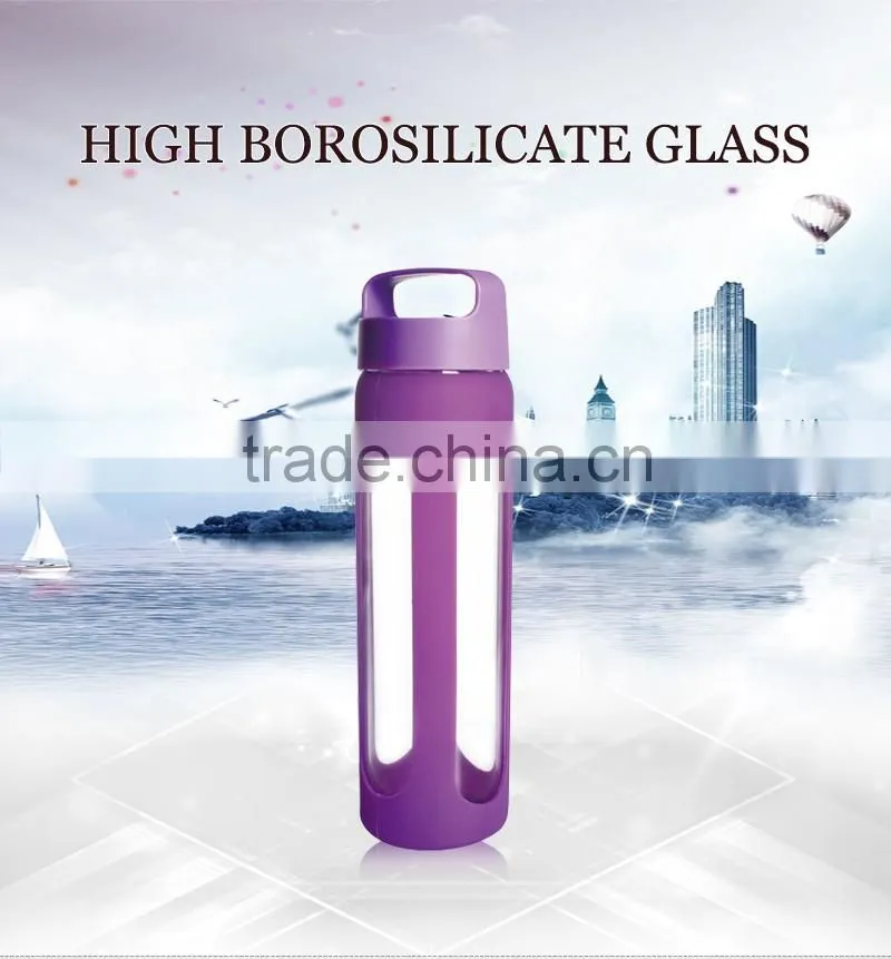 2016 Color sports glass foldable water bottle with silicone sleeve 550ml