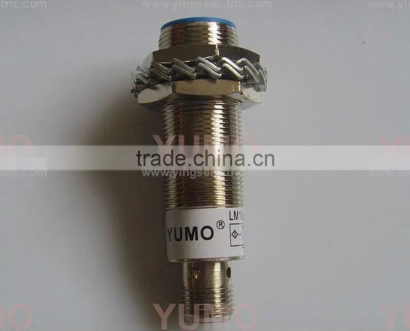 LM18-3005PAT proximity switch