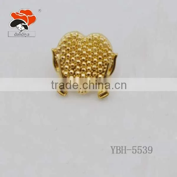 Wholesale women crystal rhinestone heart brooch for wedding golden jewelry