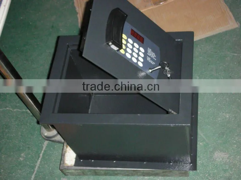 Fire resistant hidden floor safe box under carpet