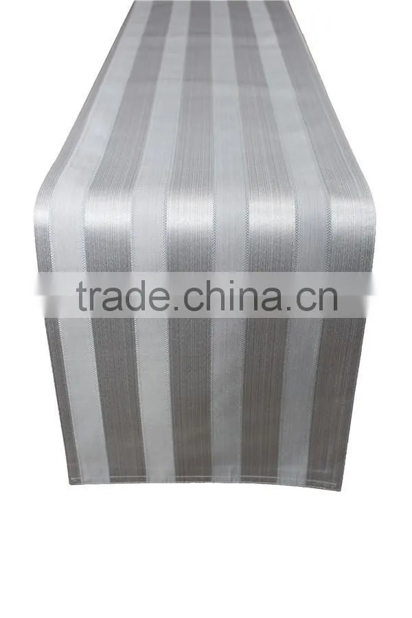 Wholesale 100% Polyester Fancy Checker Design Decorative Table Runner