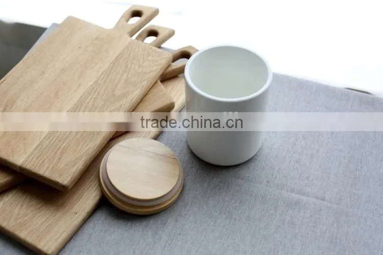 ceramic candle jar with wooden lid