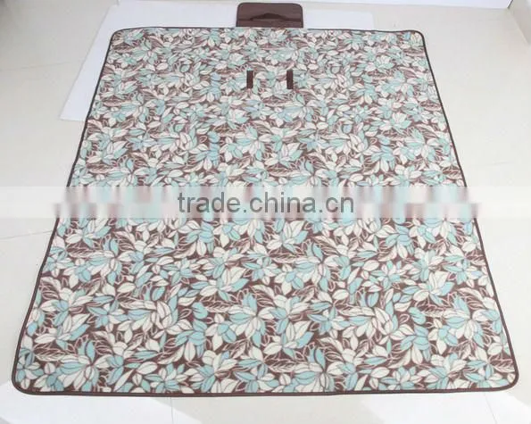 Folding Up Waterproof Picnic Blanket