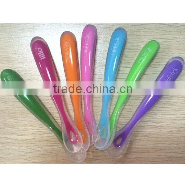 Top quality Cheapest top sell silicone baby spoons