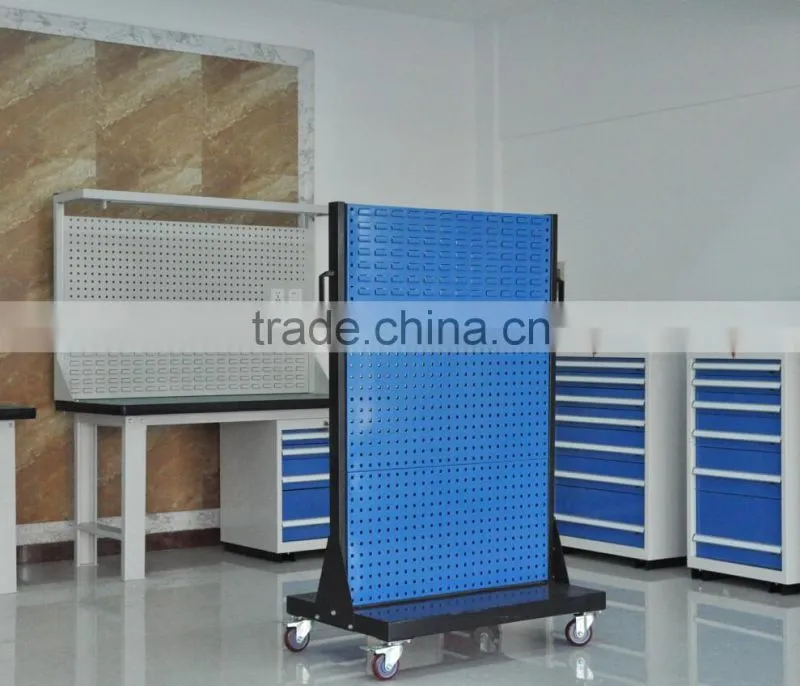 ISO certificate mobile case rack