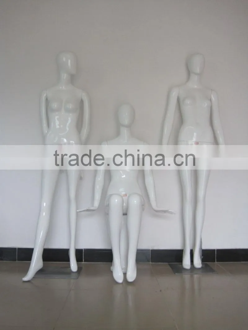 Abstract egg head sexy lifelike female mannequin