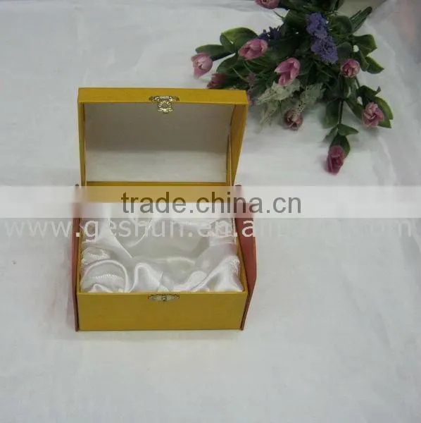 Paper Lady Jewelry Gift Box / Paper Perfume Bracelet Box