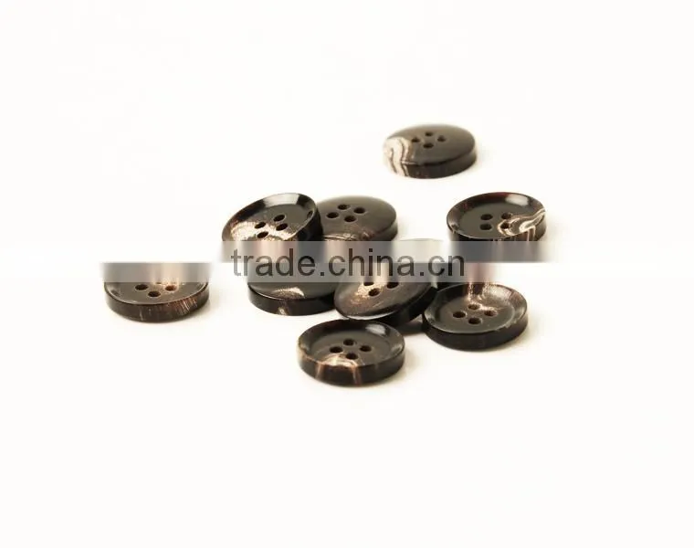 Beautiful Pattern Horn Buttons Round Four Holes Buttons for Suits