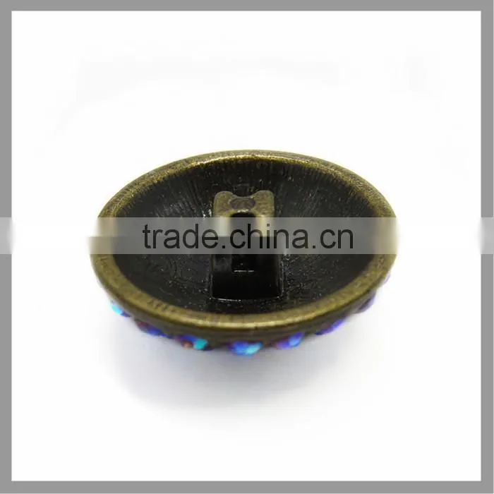 Fashionable Rhinestone Resin Button For Garment