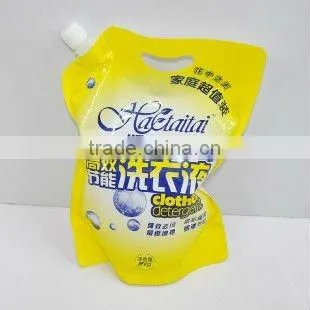liquid filling and sealing machine