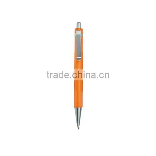 New arrival plastic ball pen with plastic barrel and metal clip