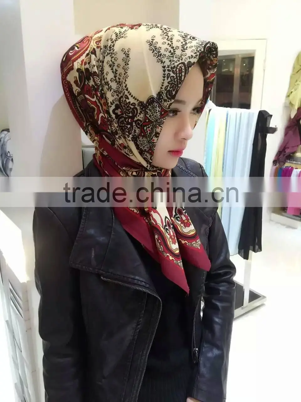 Popular silk muslim square scarf (Very beautiful,not slide)