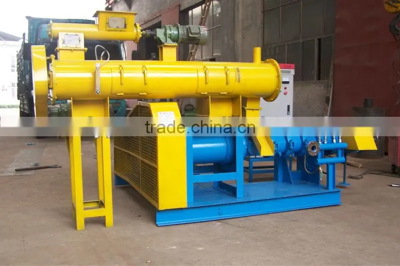 2013 Best seller wide output range reasonable price poultry feed extrusion machine