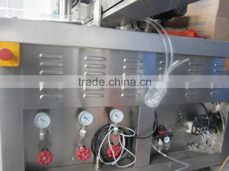 Automatic adhesive sticking label machine small bottles