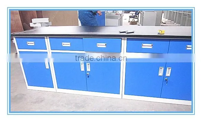 Wall table in laboratory furniture