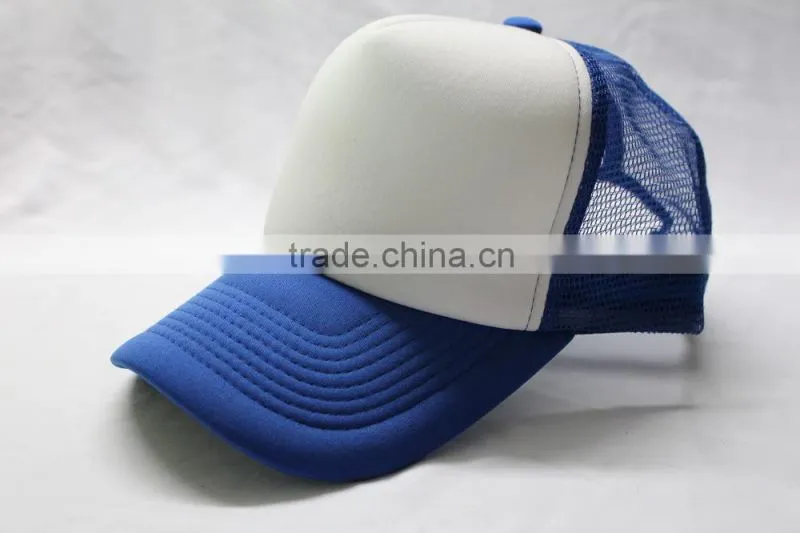 Different matching plain trucker caps in wholesale